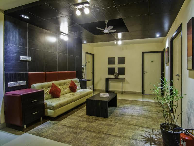 Treebo Trip Hive Hotell Chennai Exteriör bild